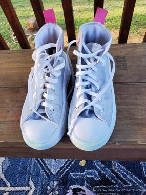 Kids High-Top Sneakers in Silver with Pink Pull Tab